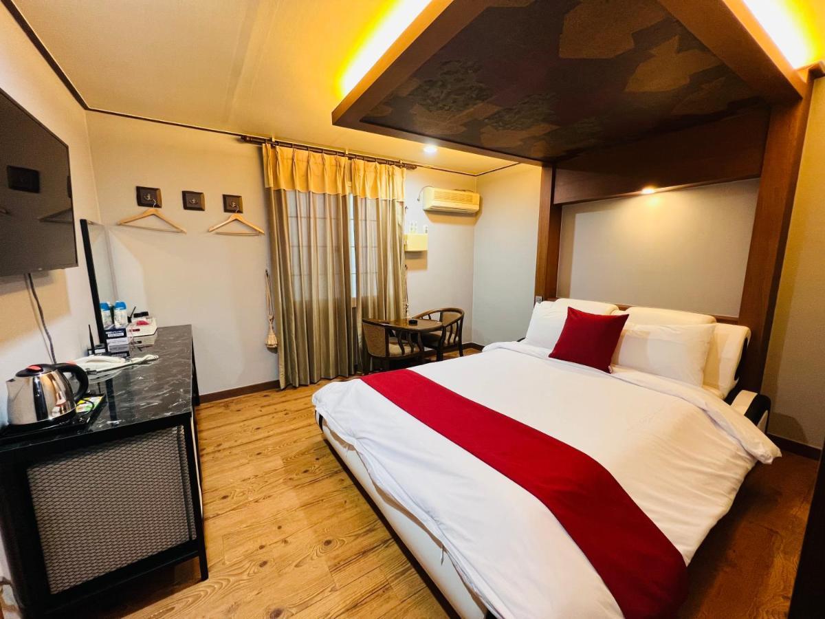 Sweet Hotel Чеджудо Экстерьер фото