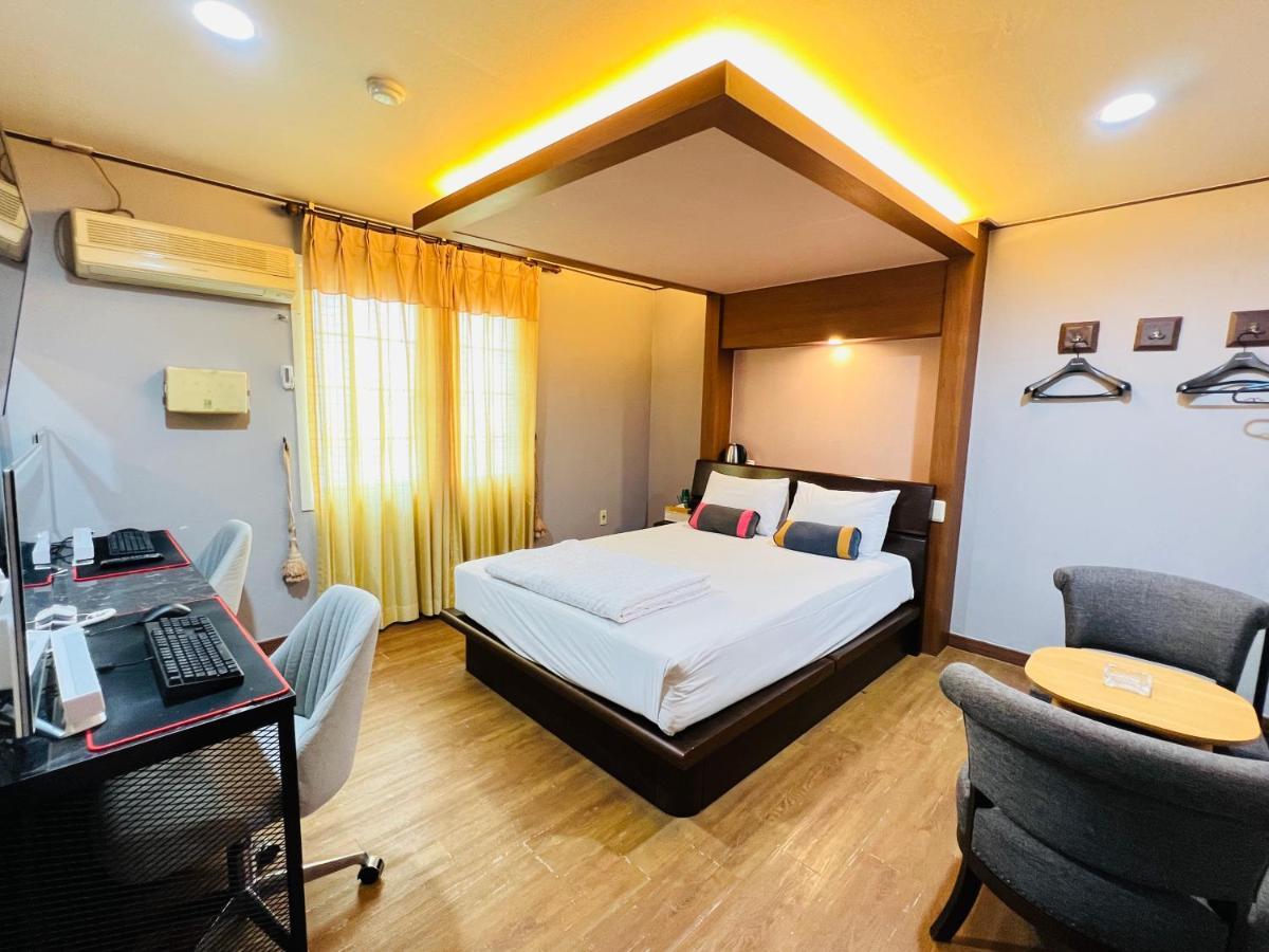 Sweet Hotel Чеджудо Экстерьер фото