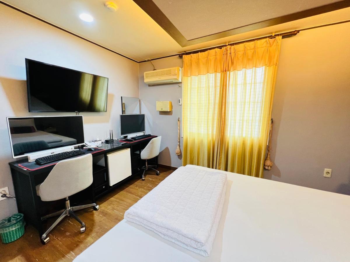 Sweet Hotel Чеджудо Экстерьер фото